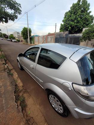 FORD KA 1.0 MPI 8V FLEX 2P MANUAL FORD KA 1.0 MPI 8V FLEX 2P MANUAL